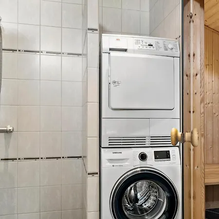 Amazing In With Kitchen Casa de Férias Tarm