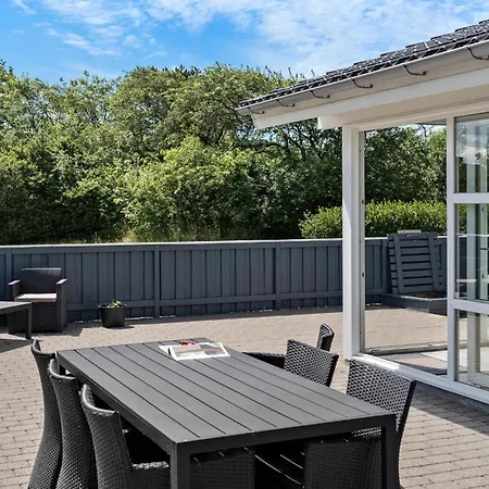 Amazing In With Kitchen Casa de Férias Tarm