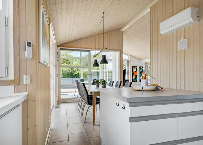 펜션 Amazing In With Kitchen Tarm